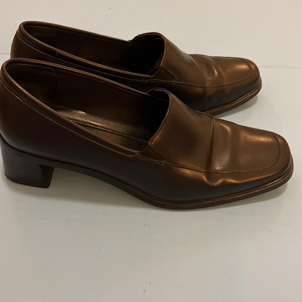 Rockport Loafers women’s Leather 8M shoes heeled Black slip ons comfort career - Picture 2 of 16